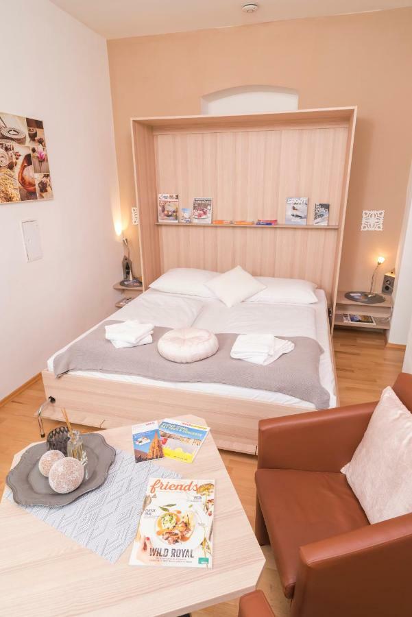 Appartamento Tiny Hideaway Vienna Esterno foto